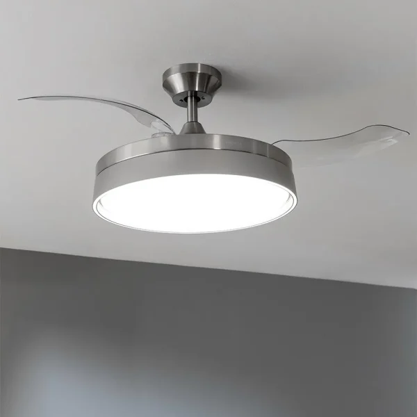 Imagen 7 Ventilador de techo con aspas retráctiles, motor de 40 W y luz LED. Diámetro 106 cm, temporizador, 3 tonos de luz y función verano/invierno con mando.