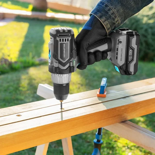 Imagen 6 Taladro CecoRaptor Perfect Drill 2020 Brushless Ultra con motor sin escobillas, 20V, 2000 mAh, 46 Nm de torque, 2000 RPM y 25+1 posiciones de control preciso.
