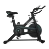 Bicicleta indoor Cecotec DrumFit Indoor 13000 Delfos vista lateral mostrando el volante de inercia de 13 kg y sillín deportivo