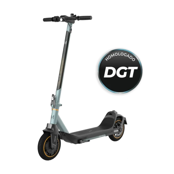 Patinete eléctrico Cecotec Bongo Serie M20 de color negro con manillar ergonómico y ruedas de alta resistencia