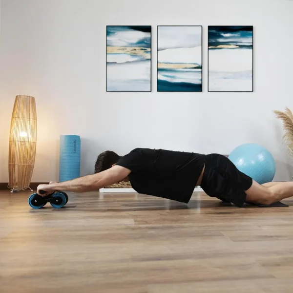 Imagen 4 Rueda abdominal Drumfit AB Fit de Cecotec con rebote automático. Su diseño compacto de 10 cm de ancho incluye esterilla acolchada. Soporta hasta 100 kg.