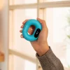 Imagen 5 Fortalecedor de antebrazo Drumfit HandFit Smart de Cecotec con pantalla LED, contador inteligente, carga USB-C, diseño antideslizante y funda de viaje.