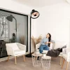Imagen 4 Calefactor exterior de 2100 W con resistencia de carbono. Cuenta con 3 niveles de potencia, altura ajustable y protección IP24 ideal para terrazas y jardines.