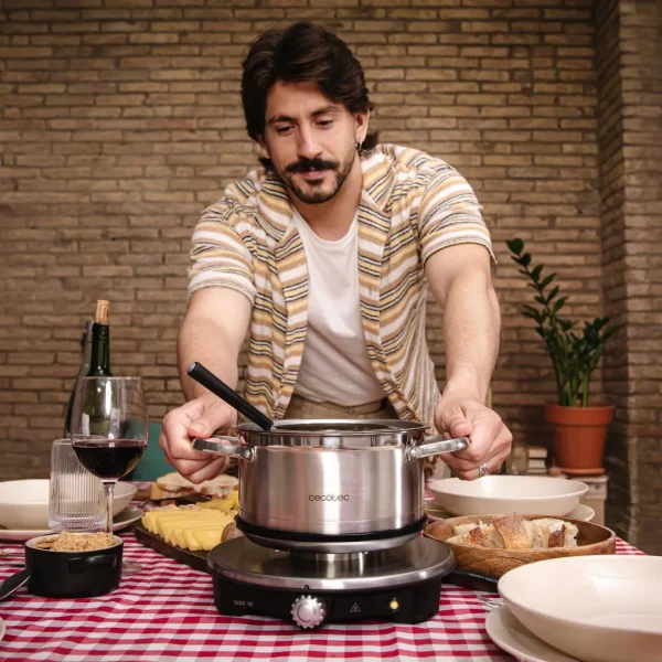 Imagen 7 Fondue eléctrica de 1500 W en acero inoxidable. Ideal para queso, aceite y chocolate. Incluye termostato regulable y 8 tenedores para compartir.