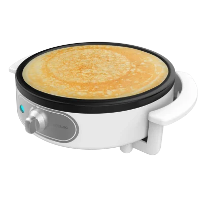 Vista superior de la crepera eléctrica Cecotec Fun Crepe negra con placa antiadherente y accesorios de madera