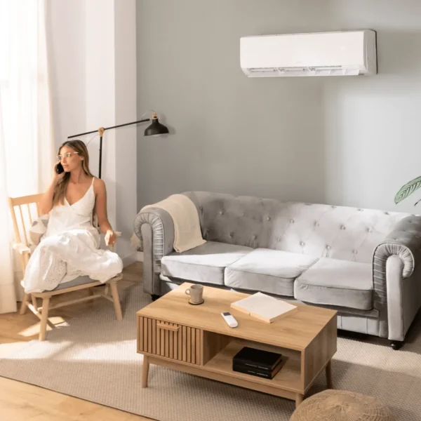 Imagen 7 Aire acondicionado split AirClima 24000 Smartfresh. 24000 BTU, bomba de calor, sistema Inverter, gas R32 y pantalla LED. Climatización eficiente todo el año.