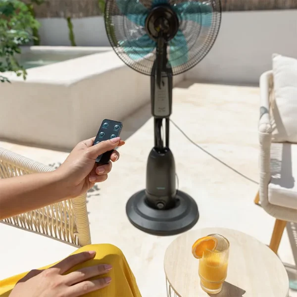Imagen 6 Ventilador nebulizador EnergySilence 490 Freshessence de 90 W con 5 aspas, depósito de 2,8 L, mando a distancia y temporizador. Frescor máximo e inmediato.