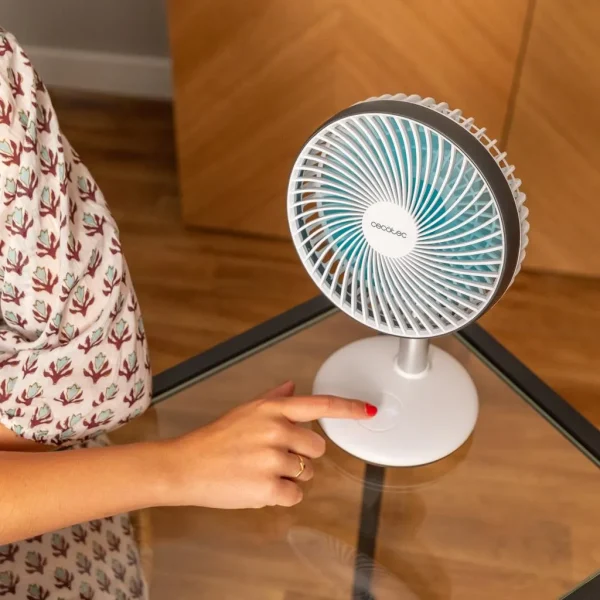 Imagen 5 Ventilador portátil de sobremesa con batería de 4000 mAh y gran autonomía. Incluye oscilación automática, control táctil, carga USB-C y 4 velocidades silenciosas.