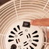 Imagen 6 Ventilador de pie retro EnergySilence 250 ClassicStyle Beige de 10 pulgadas y 25 W. Diseño vintage con inclinación ajustable para un flujo de aire óptimo.