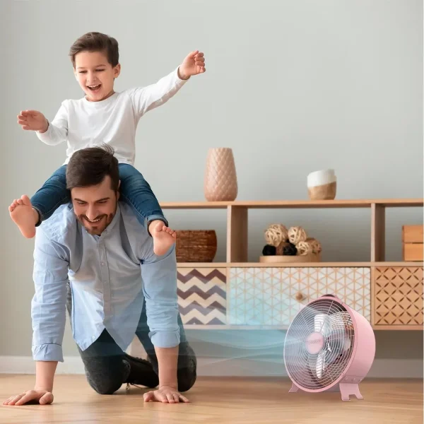 Imagen 8 Ventilador de sobremesa rosa estilo retro de 25 W con 4 aspas. Diseño compacto de 8" con oscilación automática y 2 velocidades para un flujo de aire constante.