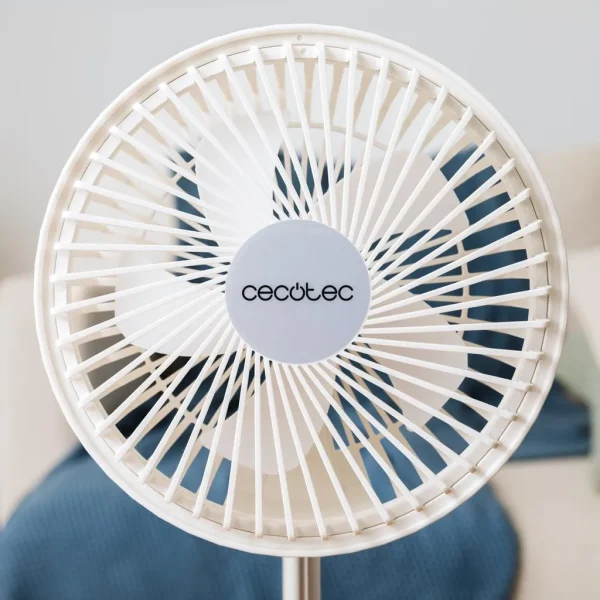 Imagen 6 Ventilador portátil plegable EnergySilence 800 FoldAir con batería de 7200 mAh, 4 velocidades y diseño telescópico para un frescor ajustable en cualquier lugar.