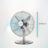 Imagen 3 Ventilador de sobremesa de 40 W con diseño retro cromado y 4 aspas. Ofrece 3 velocidades, oscilación automática y tecnología silenciosa para máximo confort.