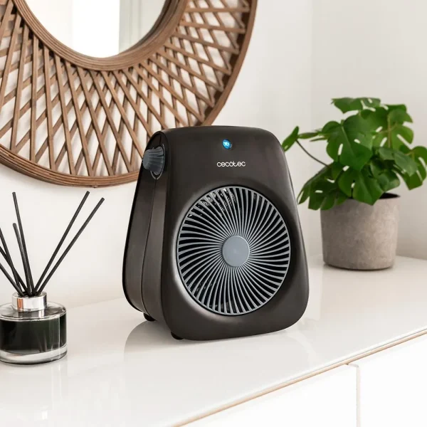 Imagen 4 Termoventilador Cecotec ReadyWarm 2000 Max Force Black de 2000 W con 3 modos, 2 niveles de potencia y sistema de seguridad contra sobrecalentamiento.