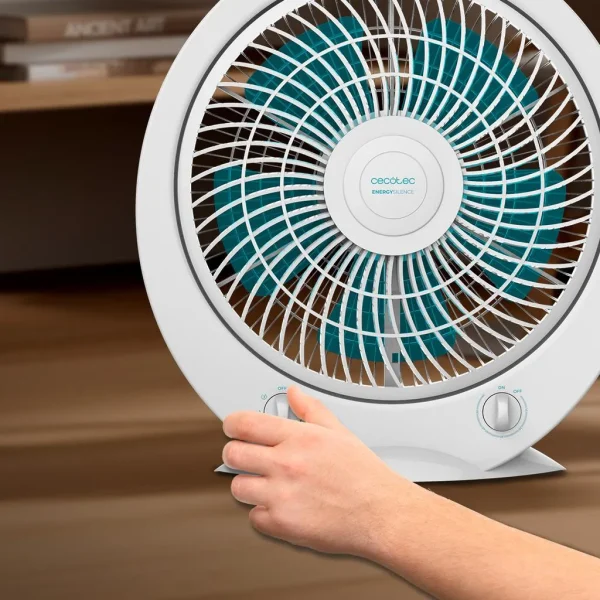 Imagen 8 Ventilador de suelo Cecotec EnergySilence 4500 Power Box de 45 W con 3 velocidades, temporizador de 120 min y aspas de 12 pulgadas para un frescor silencioso.