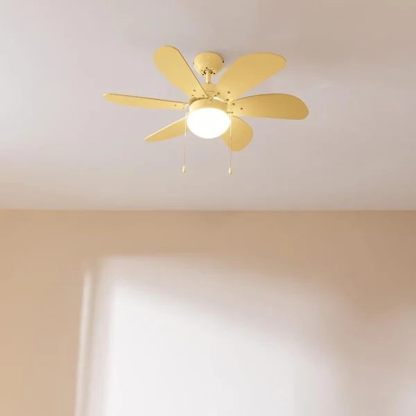 Imagen 2 Ventilador de techo de 36 pulgadas con luz y motor de 50 W. Integra 6 aspas reversibles, 3 velocidades y función verano-invierno para una climatización eficiente.