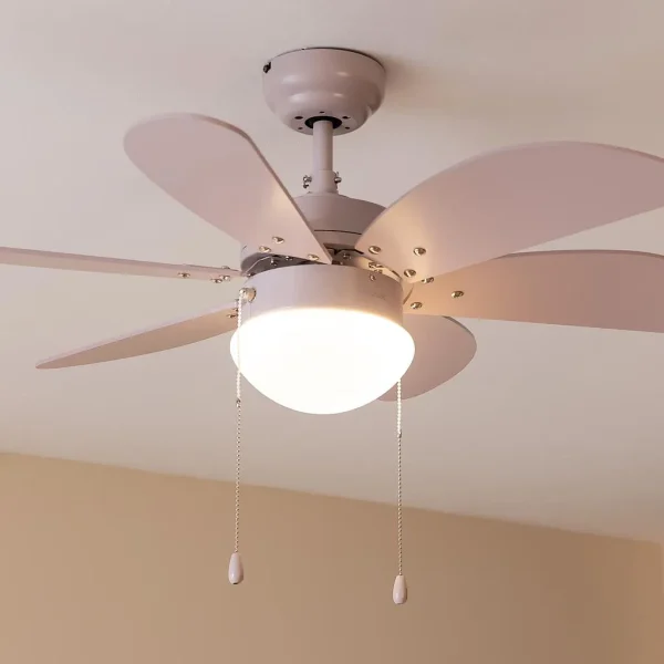 Imagen 5 Ventilador de techo de 92 cm con luz y motor de 50 W. Integra 6 aspas reversibles aerodinámicas, sistema de inversión de giro y 3 velocidades de aire.