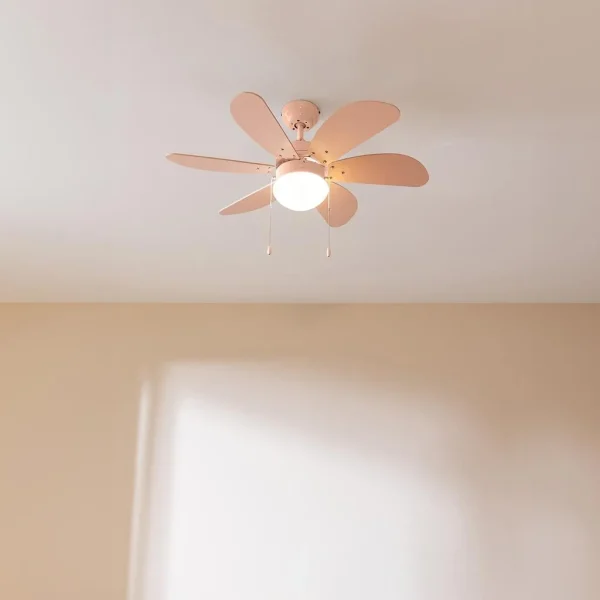 Imagen 2 Ventilador de techo de 92 cm con luz y motor de 50 W. Incluye 6 aspas reversibles, 3 velocidades y función verano-invierno para una climatización eficiente.