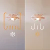 Imagen 7 Ventilador de techo de 92 cm con luz y motor de 50 W. Incluye 6 aspas reversibles, 3 velocidades y función verano-invierno para una climatización eficiente.