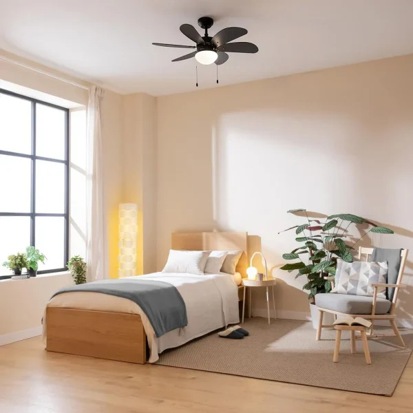 Imagen 3 Ventilador de techo de 36” y 50 W con luz. 6 aspas reversibles, tecnología EnergySilence, 3 velocidades y función verano/invierno para confort todo el año.