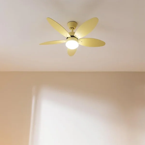Imagen 3 Ventilador de techo silencioso de 42 pulgadas con motor DC de 40 W y luz LED. Incluye 5 aspas reversibles, mando a distancia y temporizador programable.