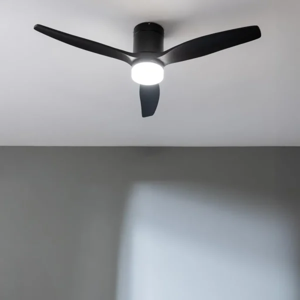 Imagen 3 Ventilador de techo IP44 de 52" con motor DC de 40 W. Incluye luz LED, control por WiFi, 6 velocidades y función verano-invierno. Ideal para exteriores.