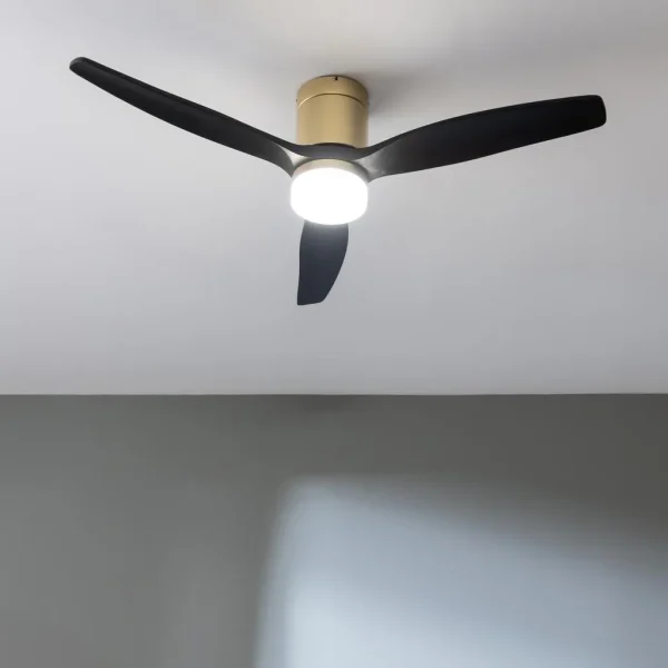 Imagen 3 Ventilador de techo IP44 con WiFi y luz LED. Motor DC 40 W, 132 cm, 6 velocidades, función verano-invierno y mando a distancia. Ideal para exteriores.