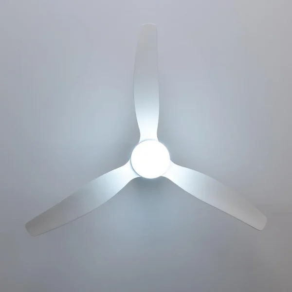 Imagen 5 Ventilador de techo IP44 EnergySilence Aero 5600 Aqua Connected. Motor DC 40W, WiFi, luz LED, 6 velocidades y función verano/invierno para exterior.