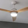Imagen 6 Ventilador de techo con motor DC de 40 W, luz LED y mando a distancia. Silencioso, eficiente y con función verano-invierno. Diseño en blanco y madera.