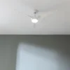 Imagen 3 Ventilador EnergySilence Aero 5295 White de 54" con motor DC 40W, luz LED 15W y 3 aspas. Silencioso, programable y con mando a distancia para máximo confort.