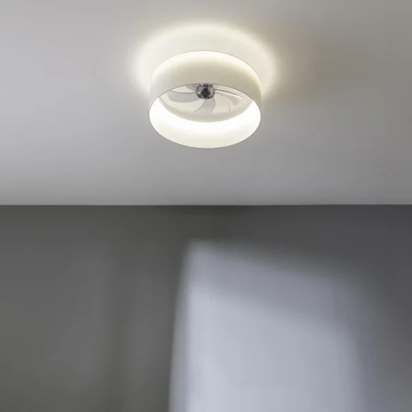 Imagen 3 Ventilador de techo con luz LED de 45W y motor DC silencioso de 15W. Diseño compacto de 17 pulgadas con 5 aspas, mando a distancia y función verano-invierno.