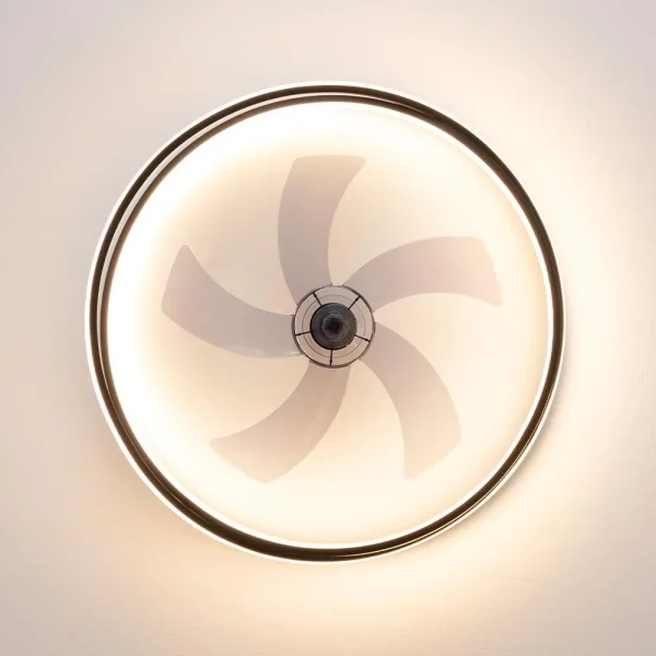 Imagen 5 Ventilador de techo con motor DC de 15 W, luz LED de 40 W y aspas retráctiles. Incluye mando a distancia, temporizador y función inversa verano e invierno.