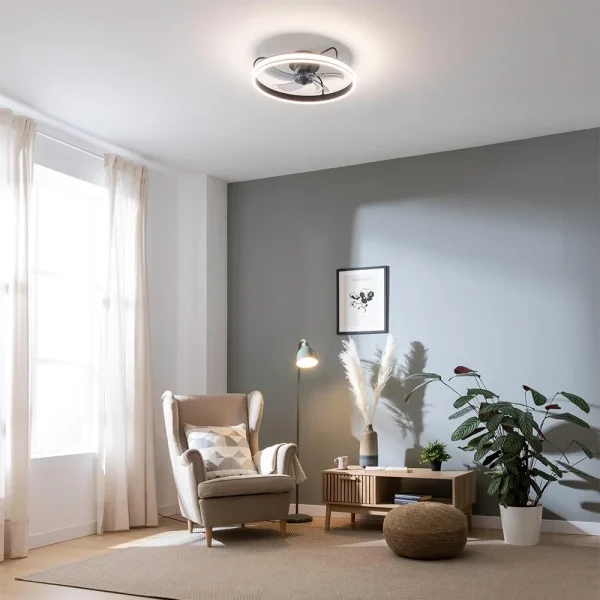 Imagen 4 Ventilador de techo con motor DC silencioso y luz LED de 45W. Diseño compacto de 17 pulgadas, 3 velocidades, temporizador y función verano/invierno.