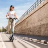 Imagen 6 Patinete eléctrico Cecotec Bongo Y45 Connected con 750 W, autonomía de 45 km y doble suspensión. Cumple la normativa VMP. Ideal para movilidad urbana eficiente.