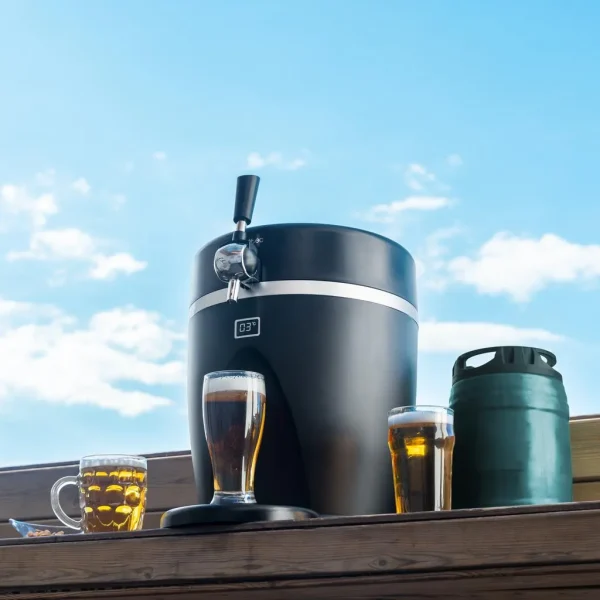 Imagen 7 Dispensador de cerveza BeerFlow 5000 para barriles de 5L presurizados. Sistema de refrigeración eficiente, pantalla LED y diseño antideslizante para el hogar.