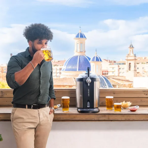 Imagen 4 Dispensador de cerveza de acero inoxidable de 5L. Temperatura ajustable 2-12ºC, pantalla LED y compatible con barriles universales con y sin presión.