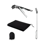Set de accesorios DragonPack 6000 S para barbacoa kamado Cecotec DragonFire 6600 que muestra las pinzas, cubierta protectora, recolector de cenizas y expansor de parrilla