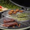 Imagen 4 Pack de accesorios DragonPack 6000 M para barbacoa kamado DragonFire 6600. Incluye pinzas, cubierta protectora y atizador para un manejo y cuidado óptimo.
