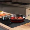Imagen 7 Optimiza tu cocina con la placa Cecotec Bolero Squad I 3600. 3 zonas, 7400W de potencia, control táctil invisible y función KeepWarm para resultados profesionales.