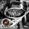 Imagen 5 Cafetera espresso barista Baristeo Classic de Cecotec. Con 20 bares de presión, sistema Thermoblock y manómetro para un café profesional de máxima calidad.