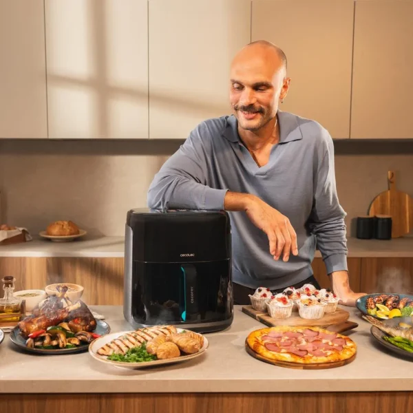 Imagen 6 Freidora de aire y parrilla de 6,5 L con 2000 W y ahumador. Tecnología Advanced Hot Air, sonda térmica y resistencias superior e inferior para un sellado perfecto.