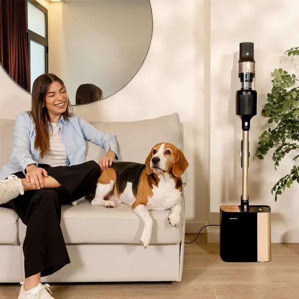 Imagen 4 Aspirador vertical Conga Rockstar 5500 Station Pet Flex de 700 W y 220 AW. Con base de autovaciado, cepillo antienredos y hasta 90 minutos de autonomía total.
