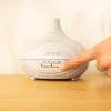 Imagen 6 Humidificador ultrasónico y difusor de aromas Cecotec Pure Aroma 300 Yang con capacidad de 300 ml, temporizador de 10 horas y 7 colores LED para estancias de 15 m².