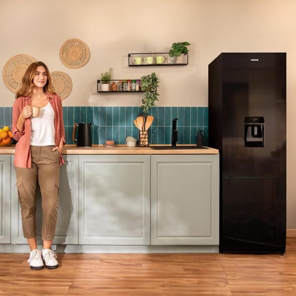 Imagen 8 Frigorífico combi Bolero CoolMarket Combi 250 WD Black Glass D de Cecotec