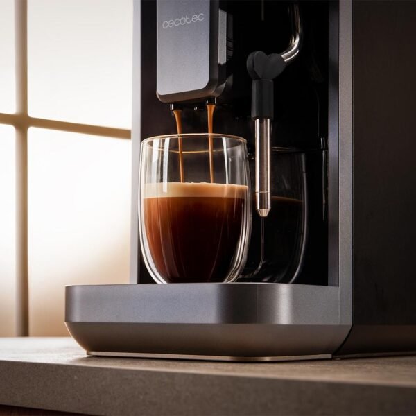 Imagen 6 Cafetera superautomática Cremmaet Lungo Steam de Cecotec
