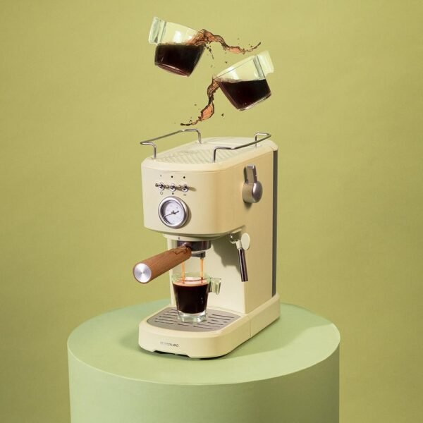 Imagen 3 Cafetera espresso Power Espresso 20 Retro Green de Cecotec